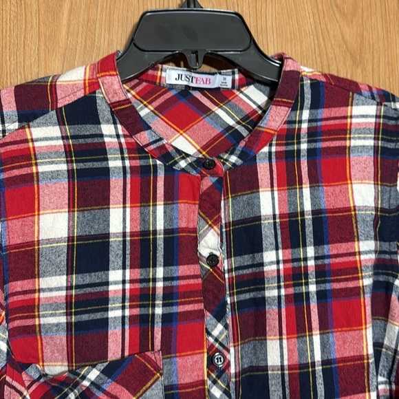 JUSTFAB Plaid 3/4 Button Top Size 3X - Picture 3 of 5